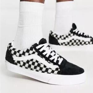 Vans Old Skool Sherpa Sneaker Black and White US Mens Size 5.5 Womens‎ Size 7.0